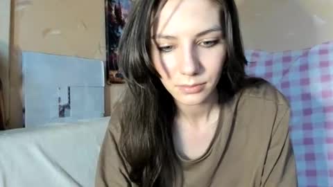 Snapshot of sweettemptation007 chatting on 06-08-26, 02:50 Ela online show from 06-08-26, 02:50