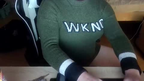 Snapshot of sweettranny725 chatting on 09-11-25, 05:07 sweettranny725 online show from 09-11-25, 05:07