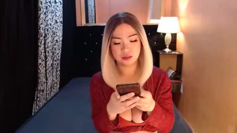 Ms trixiee online show from 05-25-26, 11:27
