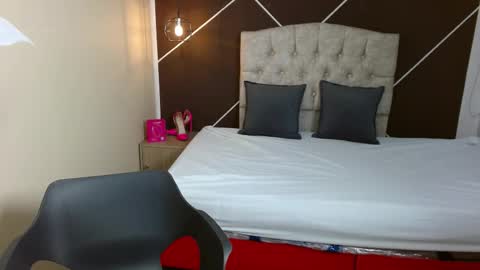 Scarlet online show from 09-22-25, 11:23