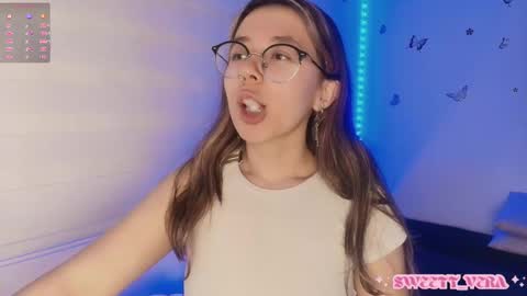 Veronica Independent Model online show from 10-12-25, 01:59