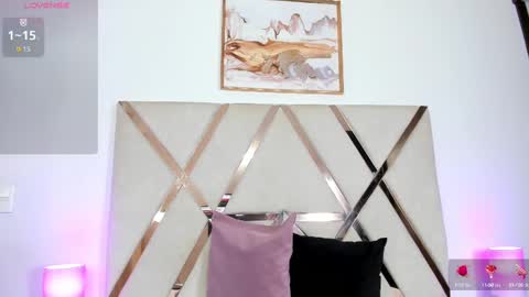 Snapshot of sweetty_girl_ chatting on 09-19-25, 12:17 Sweetty online show from 09-19-25, 12:17