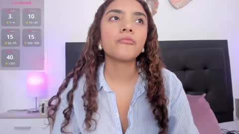 Snapshot of sweetty_girl_ chatting on 09-27-25, 12:32 Sweetty online show from 09-27-25, 12:32