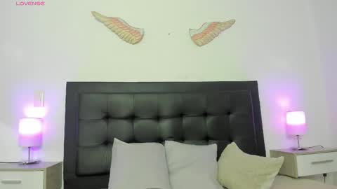 Snapshot of sweetty_girl_ chatting on 01-09-26, 11:57 Sweetty online show from 01-09-26, 11:57