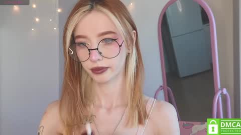 Elis  a little vacation Ill be here Saturday my schedules in bio online show from 01-17-25, 08:13