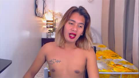 Snapshot of sweetveronica143 chatting on 02-15-25, 09:48 sweetveronica143 online show from 02-15-25, 09:48