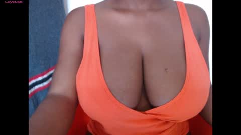 Snapshot of sweetxbigboobs chatting on 08-03-26, 10:21 Sweetxbigboobs online show from 08-03-26, 10:21