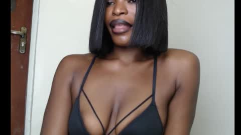 sweetxxboobsx online show from 10-14-25, 08:42