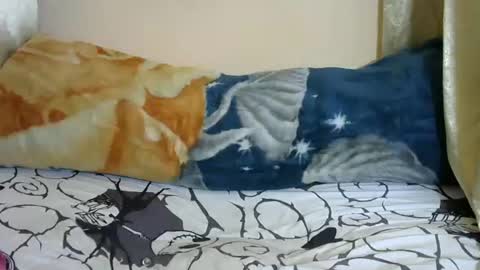 Snapshot of sweety_angel_7 chatting on 11-14-25, 05:39 Sarah online show from 11-14-25, 05:39