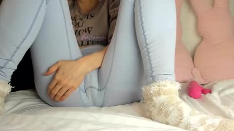 Snapshot of sweety_cum chatting on 12-20-24, 07:39 Mia online show from 12-20-24, 07:39