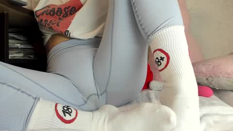 Snapshot of sweety_cum chatting on 02-19-25, 07:59 Mia online show from 02-19-25, 07:59