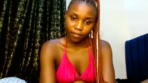 Snapshot of sweety_spixxy chatting on 06-13-26, 06:17 Dolly online show from 06-13-26, 06:17