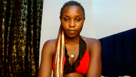Snapshot of sweety_spixxy chatting on 06-23-26, 09:13 Dolly online show from 06-23-26, 09:13