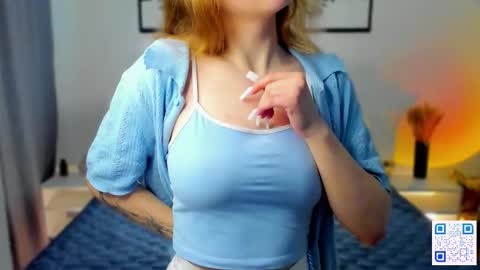 Bella . online show from 10-13-25, 10:59