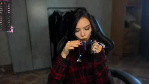 sweetydeviliya online show from 03-31-26, 04:02