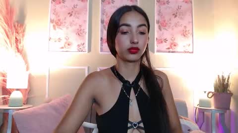 Snapshot of sweetylally chatting on 02-11-26, 12:10 LAURA online show from 02-11-26, 12:10