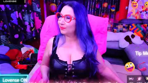 Lisa online show from 02-16-25, 03:27