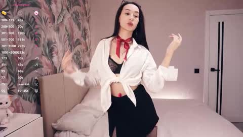 Snapshot of sweetyoops chatting on 10-05-25, 05:39 Astrid online show from 10-05-25, 05:39