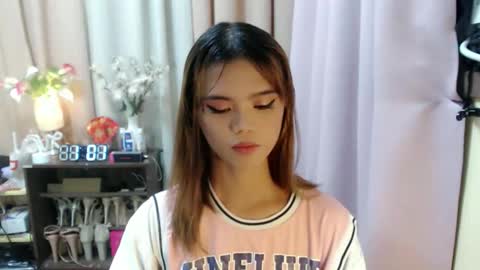 Snapshot of sweetytrannygirlxx chatting on 01-15-26, 05:01 Megan online show from 01-15-26, 05:01