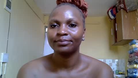 Snapshot of sweetzeal chatting on 06-12-26, 08:24 sweetzeal online show from 06-12-26, 08:24