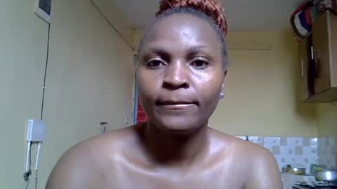 Snapshot of sweetzeal chatting on 06-25-26, 10:42 sweetzeal online show from 06-25-26, 10:42