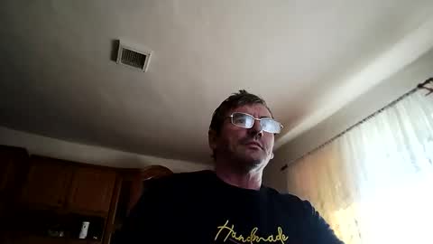 Snapshot of swergiu333 chatting on 03-05-26, 09:49 Raymond online show from 03-05-26, 09:49