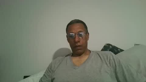 swimmerbod2495 online show from 04-15-26, 02:51