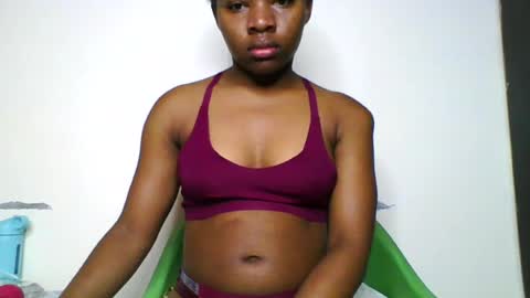 Snapshot of swit_candy chatting on 07-12-26, 01:18 Candy online show from 07-12-26, 01:18