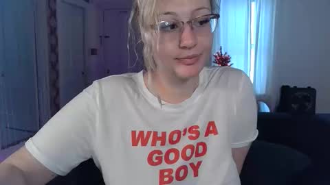 Snapshot of switchykitty chatting on 12-03-25, 08:07 ashley blayde online show from 12-03-25, 08:07