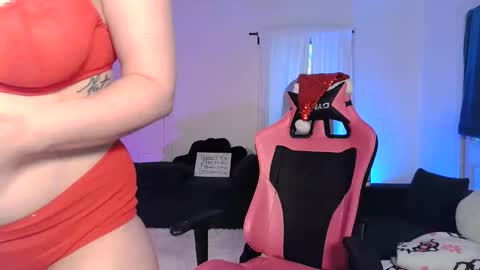 Snapshot of switchykitty chatting on 01-15-26, 09:29 ashley blayde online show from 01-15-26, 09:29