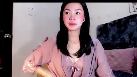 Snapshot of swt_asianholly chatting on 01-16-26, 12:03 Holly online show from 01-16-26, 12:03