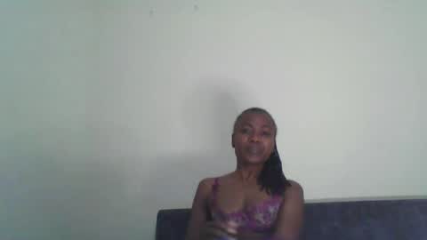 Snapshot of swtebony1 chatting on 12-26-24, 10:41 ALICIA online show from 12-26-24, 10:41