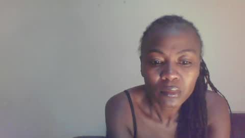 Snapshot of swtebony1 chatting on 01-08-25, 10:37 ALICIA online show from 01-08-25, 10:37
