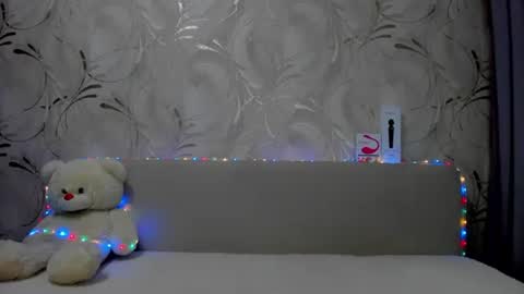 Ana online show from 02-09-25, 01:33