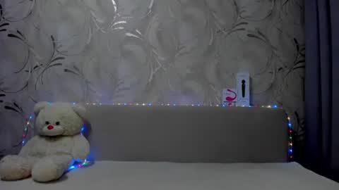 Ana online show from 02-20-25, 01:36