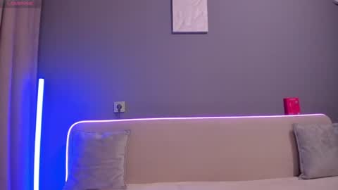 Ana online show from 11-10-25, 01:26