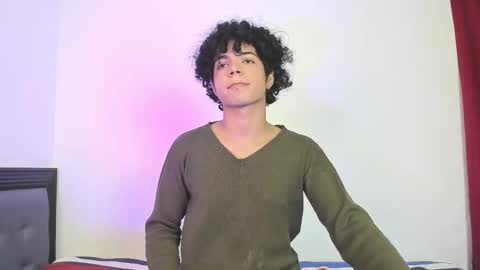 Snapshot of swwet_boy chatting on 10-03-25, 03:09 swwet_boy online show from 10-03-25, 03:09