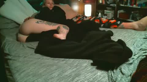 Snapshot of sydetrak4469 chatting on 01-16-26, 12:20 Syde online show from 01-16-26, 12:20