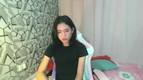 sydnyxox1 online show from 05-12-26, 02:41
