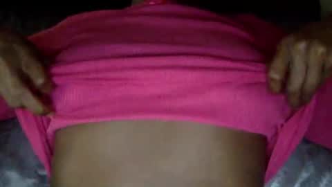 Snapshot of syiatonite chatting on 11-21-25, 01:04 syiatonite online show from 11-21-25, 01:04