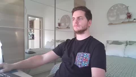 syl092 online show from 02-23-25, 03:08