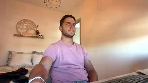 Snapshot of syl092 chatting on 03-02-26, 12:01 syl092 online show from 03-02-26, 12:01