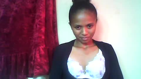 sylvaniah01 online show from 05-20-26, 07:03