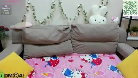 Sylvia online show from 05-25-26, 01:00