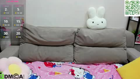 Snapshot of sylvia_ortiz chatting on 06-19-26, 12:59 Sylvia online show from 06-19-26, 12:59