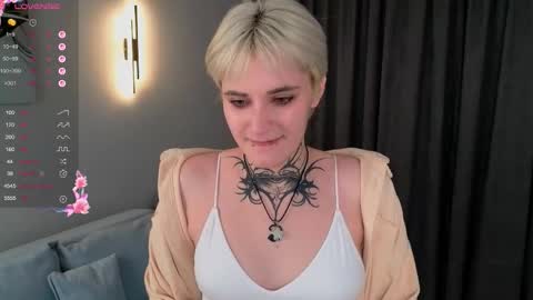 Maria online show from 12-21-25, 02:46