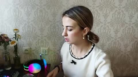 Emily online show from 05-30-26, 01:08