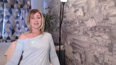 Snapshot of sylviathemodel chatting on 02-17-26, 08:55 Sylvia online show from 02-17-26, 08:55