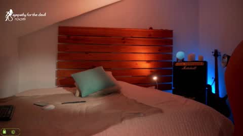 Lily online show from 11-23-25, 10:20