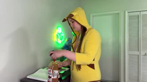 Jennah online show from 10-11-25, 06:50